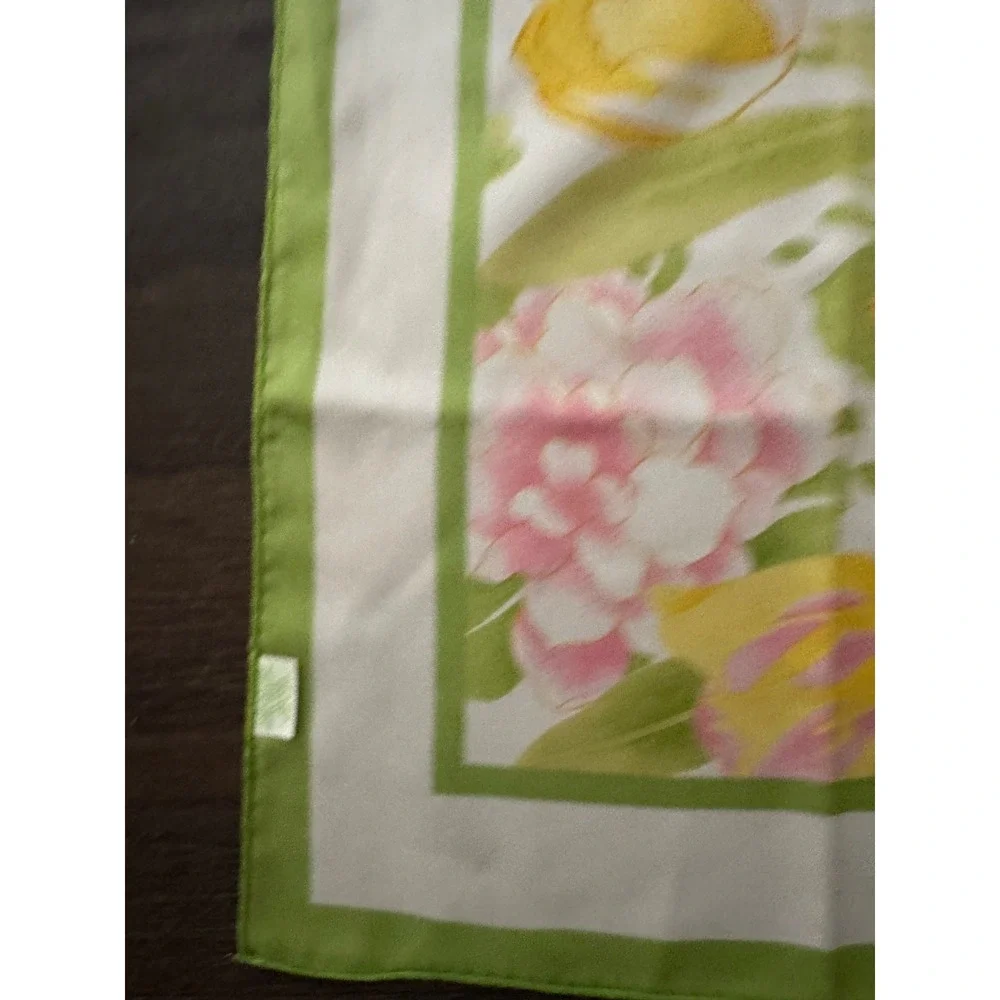 Avon floral yellow
